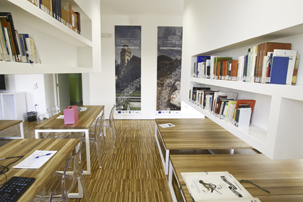 BIBLIOTECA